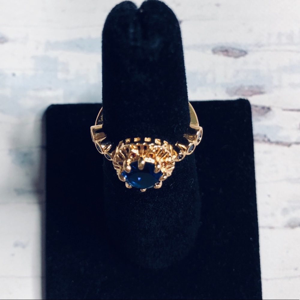 NWT Blue Stone Goldtone Jeweled Ring 6 - Picture 4 of 10